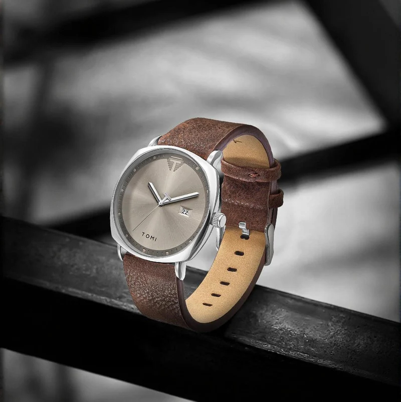 TOMI Vintage Business Class Watch image 3